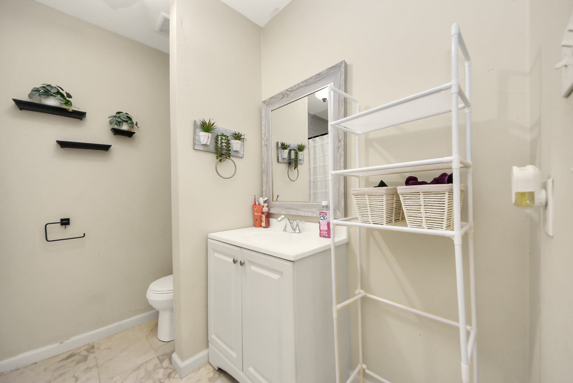 24267 W Oak Drive, Porter, TX 77365 24267 W Oak Drive, Porter, TX 77365