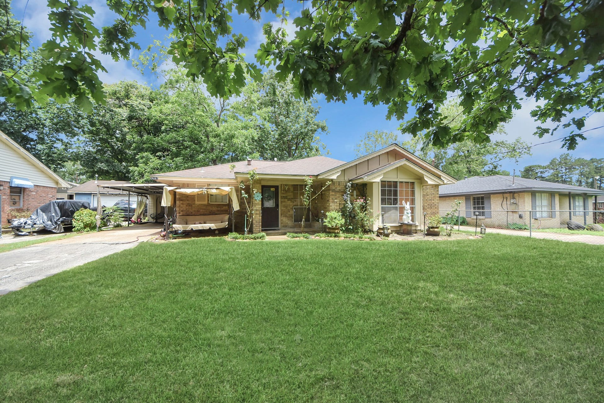 24267 W Oak Drive, Porter, TX 77365 24267 W Oak Drive, Porter, TX 77365