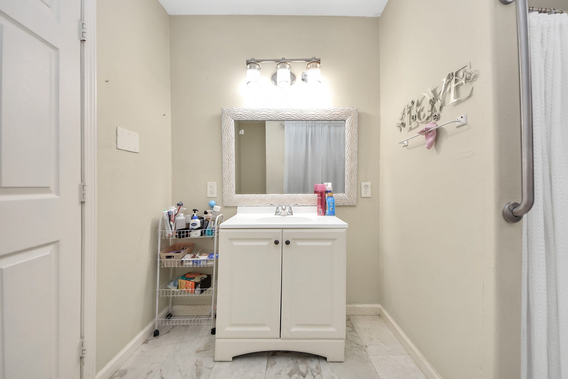 24267 W Oak Drive, Porter, TX 77365 24267 W Oak Drive, Porter, TX 77365