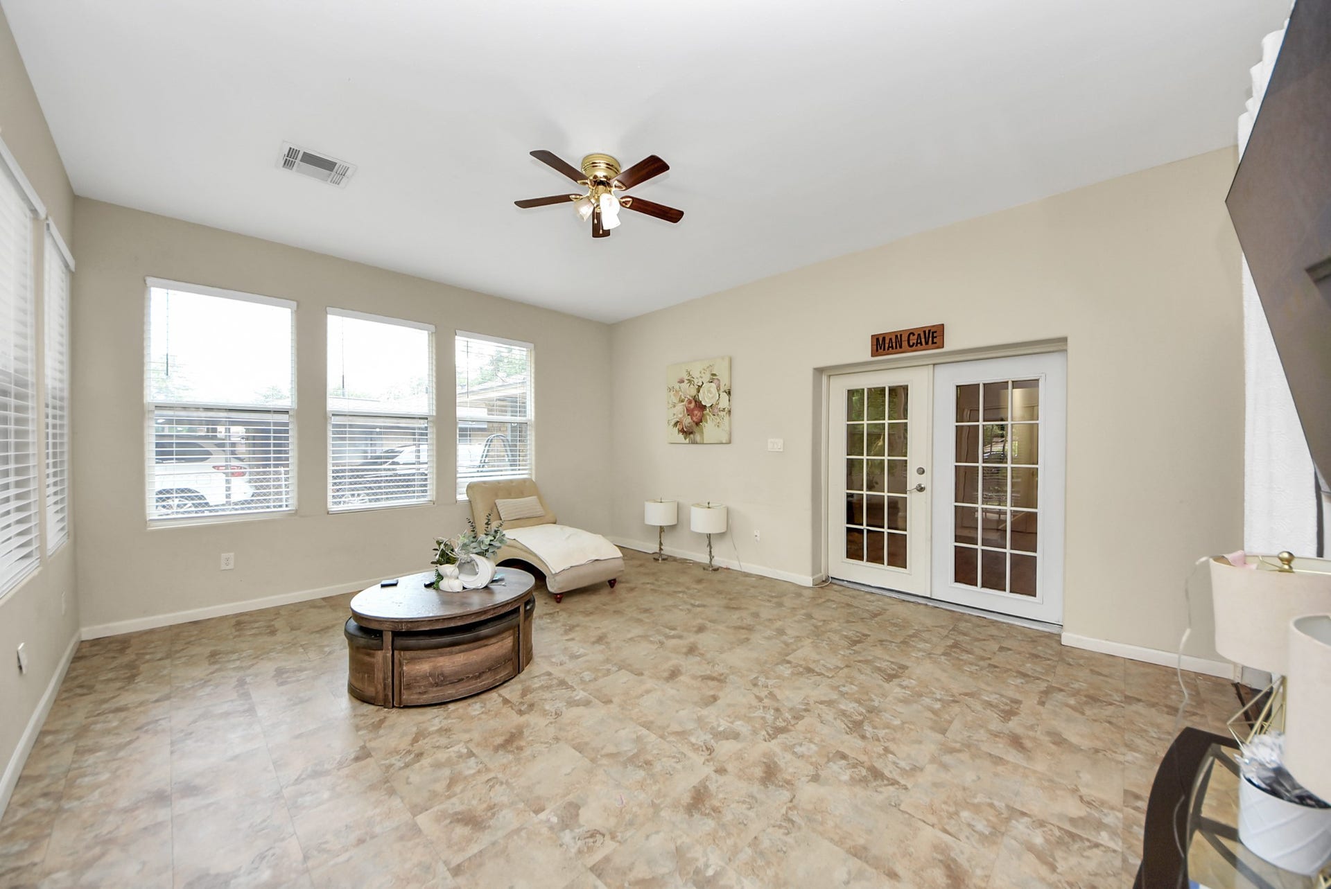 24267 W Oak Drive, Porter, TX 77365 24267 W Oak Drive, Porter, TX 77365