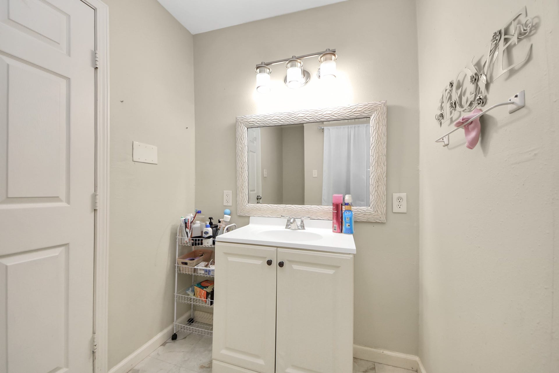 24267 W Oak Drive, Porter, TX 77365 24267 W Oak Drive, Porter, TX 77365