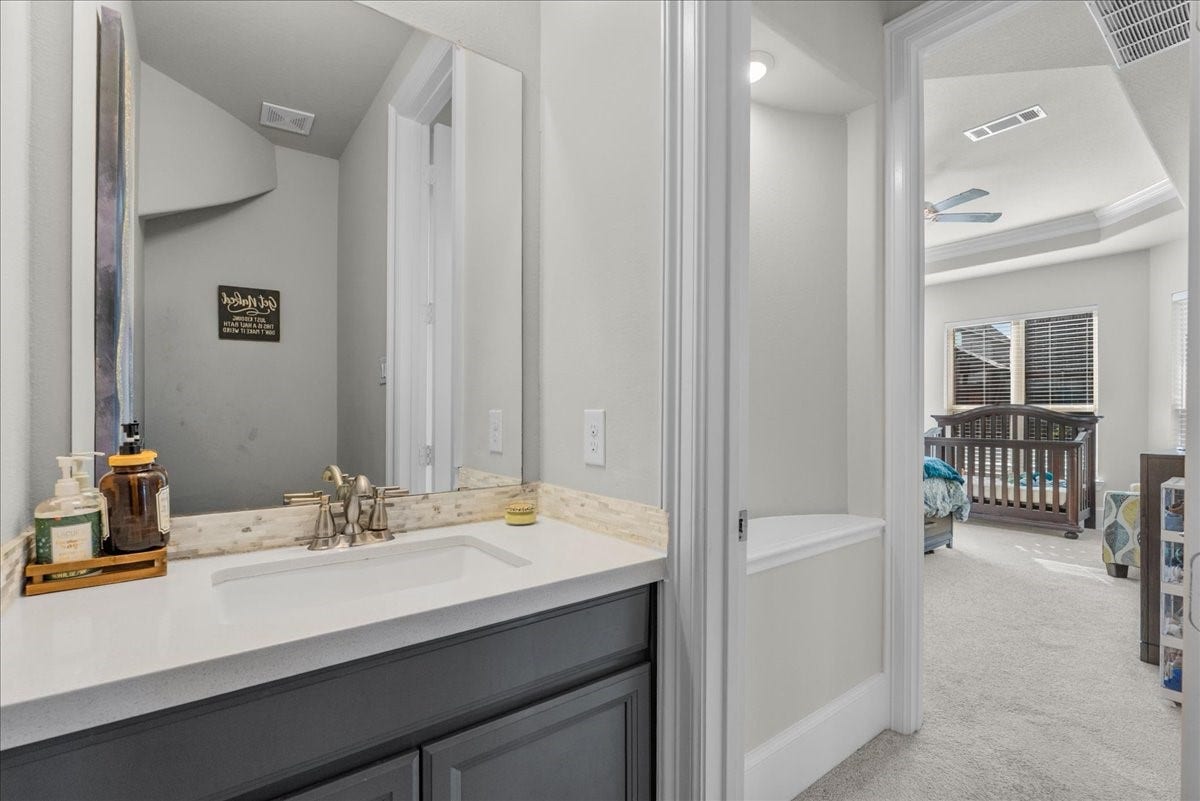 12417 Britta Lane, Texas City, TX 77568 Half Bath