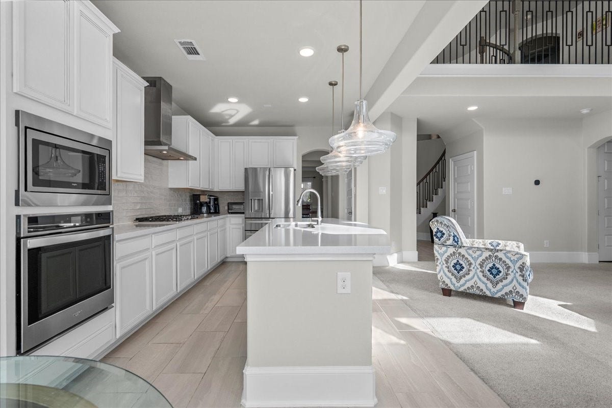 12417 Britta Lane, Texas City, TX 77568 Kitchen