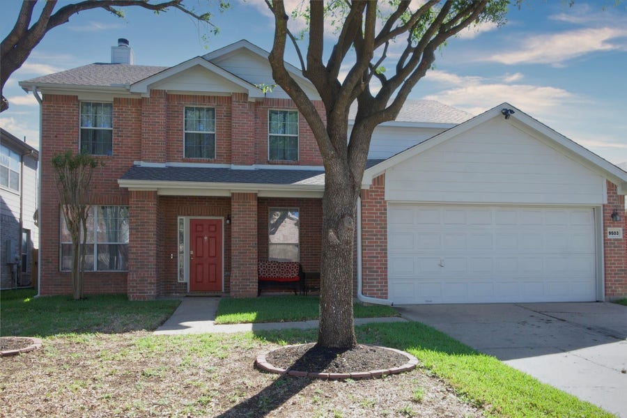 Property photo for 9503 Lerin Lane, Sugar Land, TX