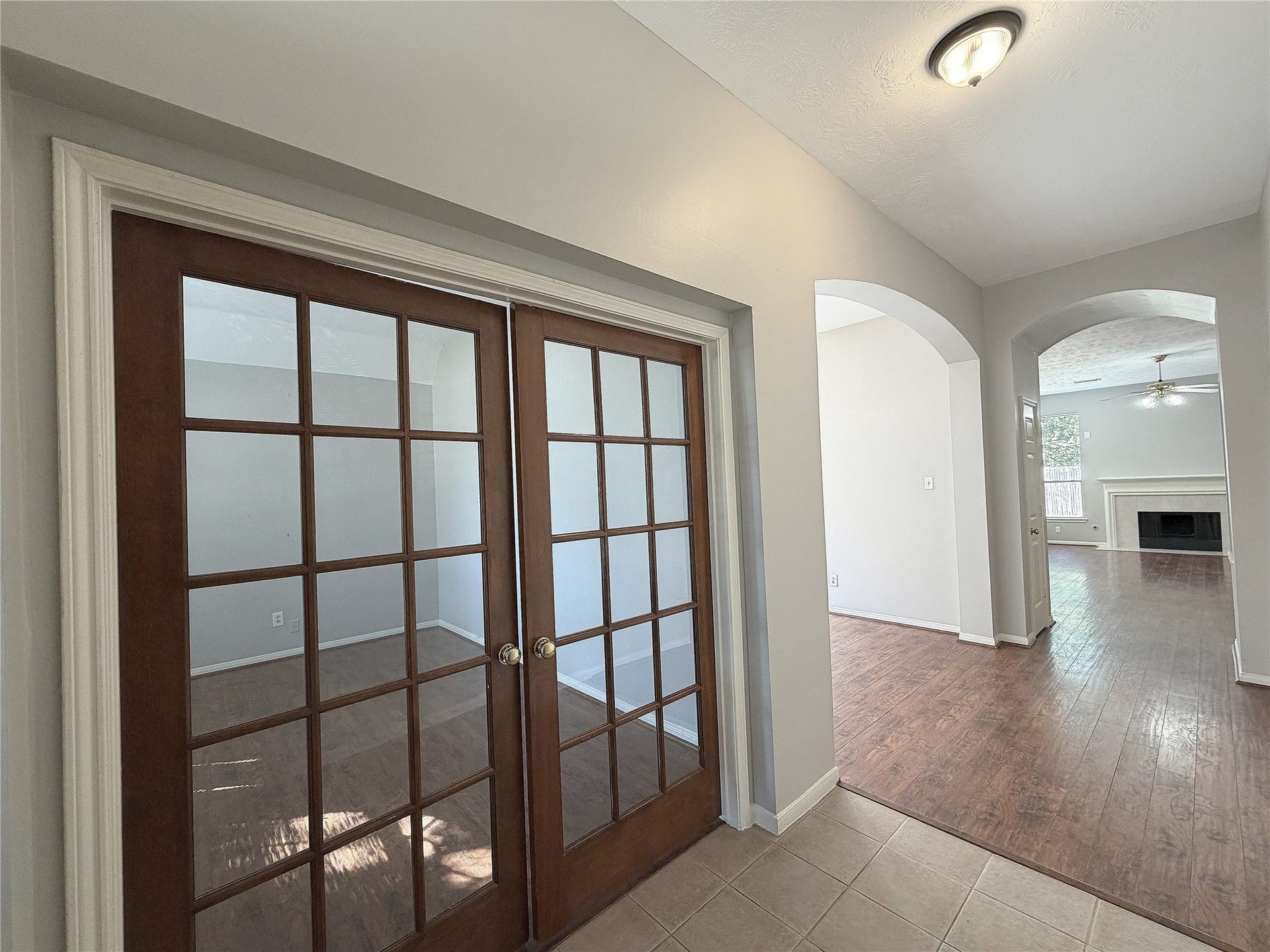 Extra room/Study / Flex room on the right when you enter the home.