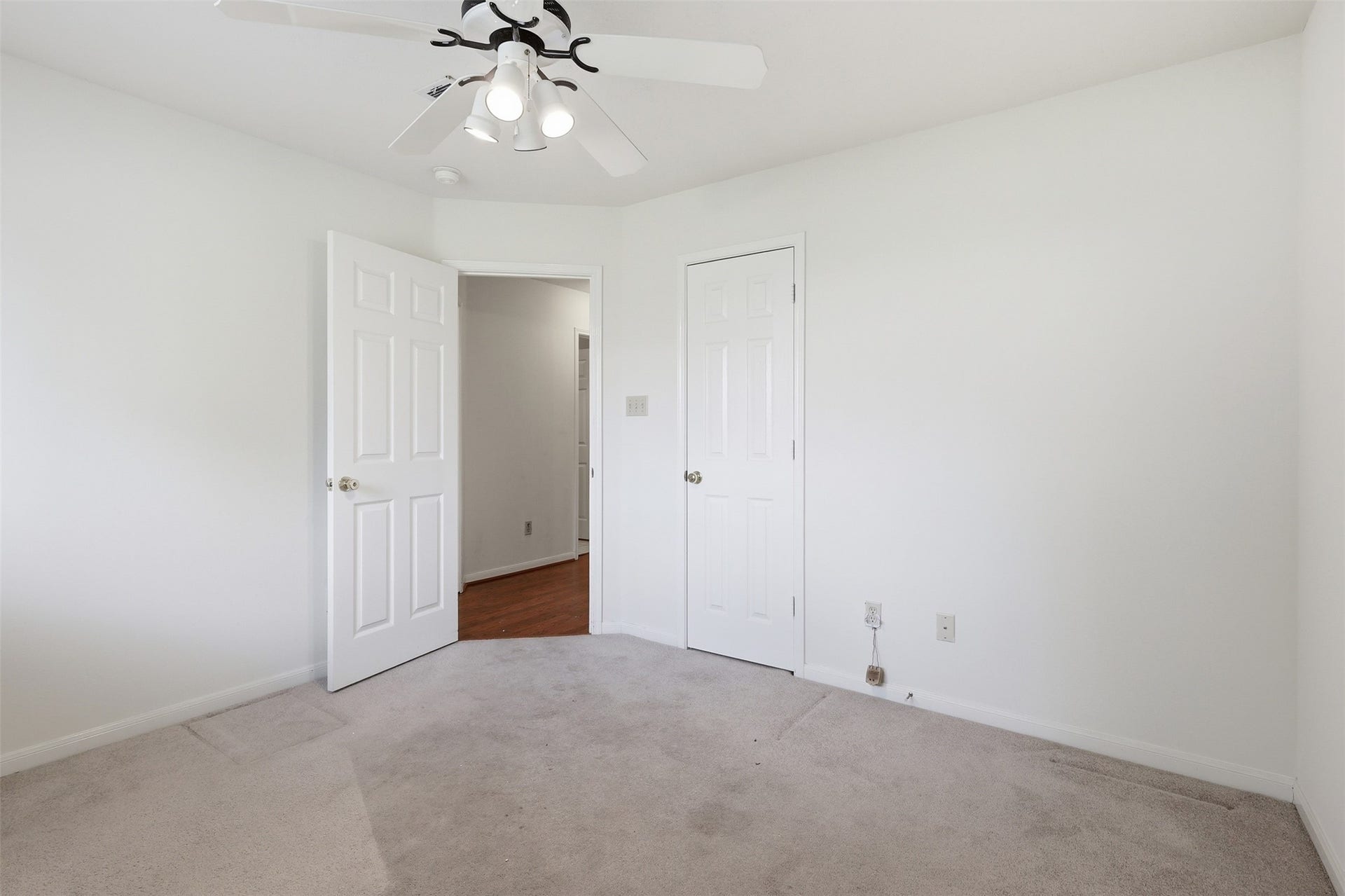 10707 Crestfield Court, Houston, TX 77070 Roomy 3rd bedroom with **NEW CARPET**