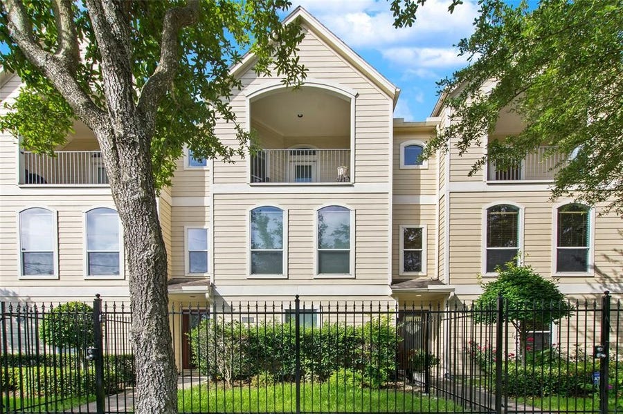Property photo for 1920 Prospect Street, Houston, TX