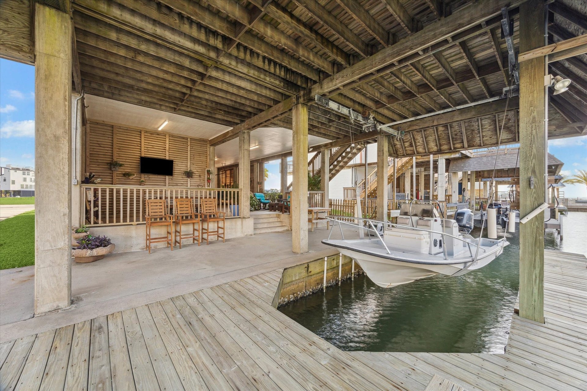 422 Windward Way, Tiki Island, TX 77554 422 Windward Way, Tiki Island, TX 77554
