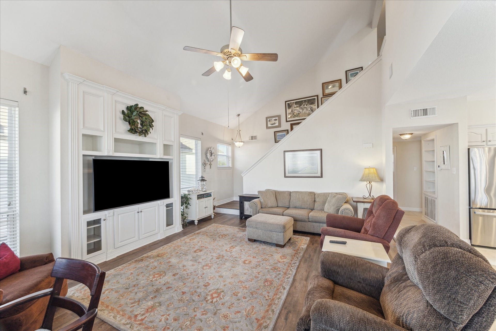 422 Windward Way, Tiki Island, TX 77554 422 Windward Way, Tiki Island, TX 77554