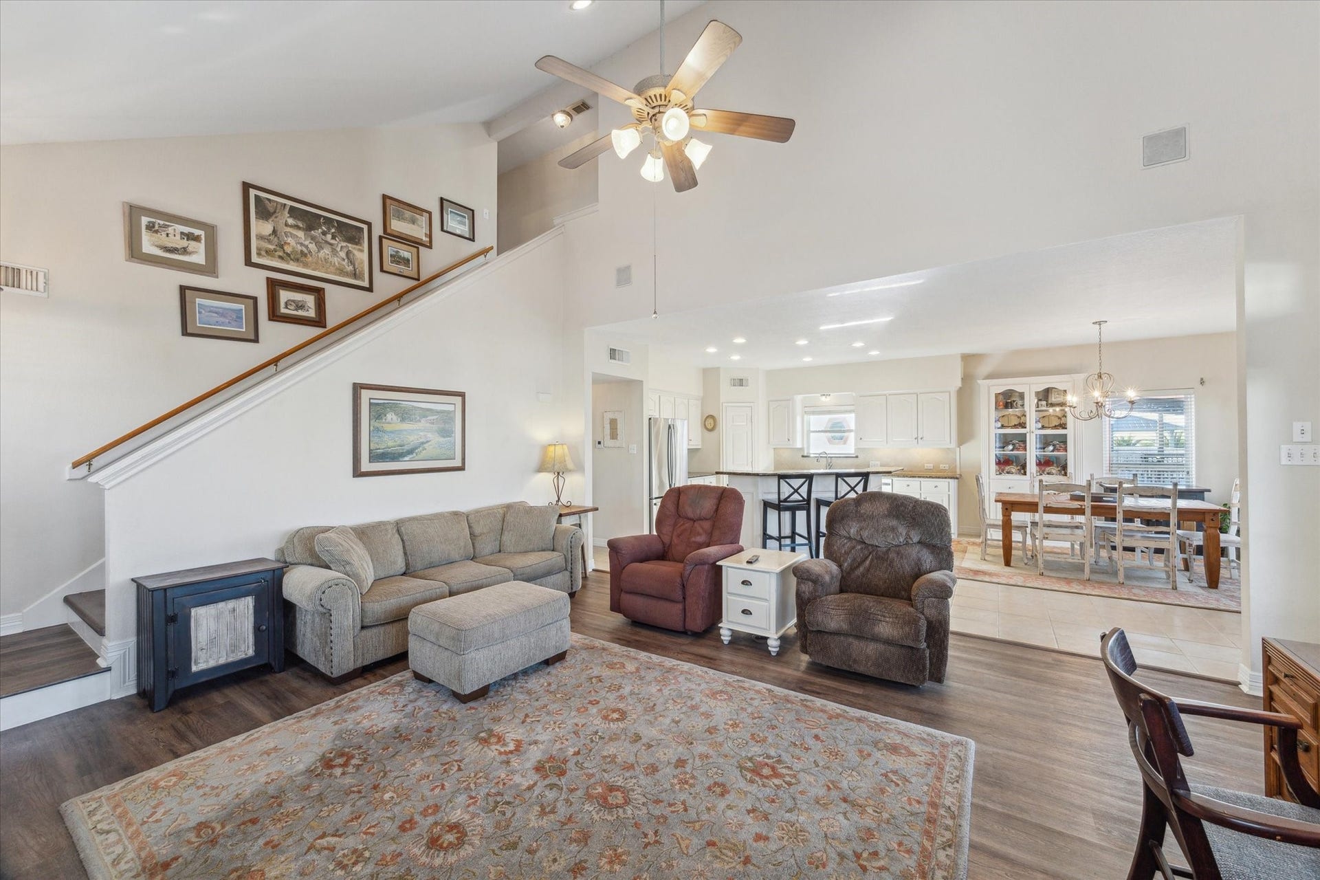 422 Windward Way, Tiki Island, TX 77554 422 Windward Way, Tiki Island, TX 77554