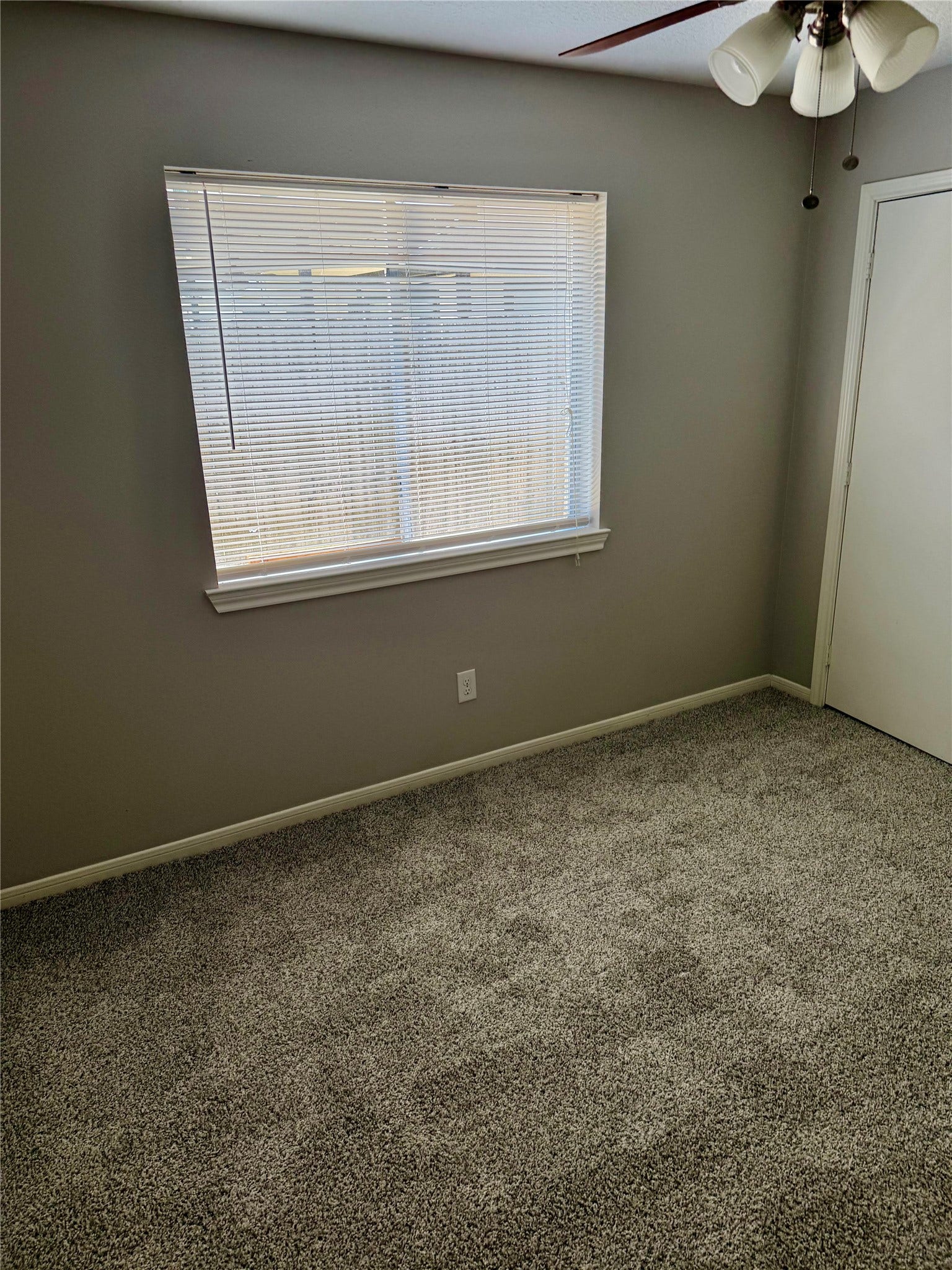 5519 Chisholm Trail, Dickinson, TX 77539 Third bedroom