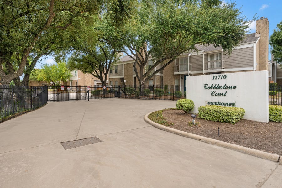 Property photo for 11710 Southlake Drive, #6, Houston, TX