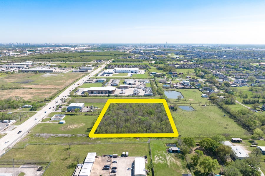 Property photo for 0 E H Street, La Porte, TX