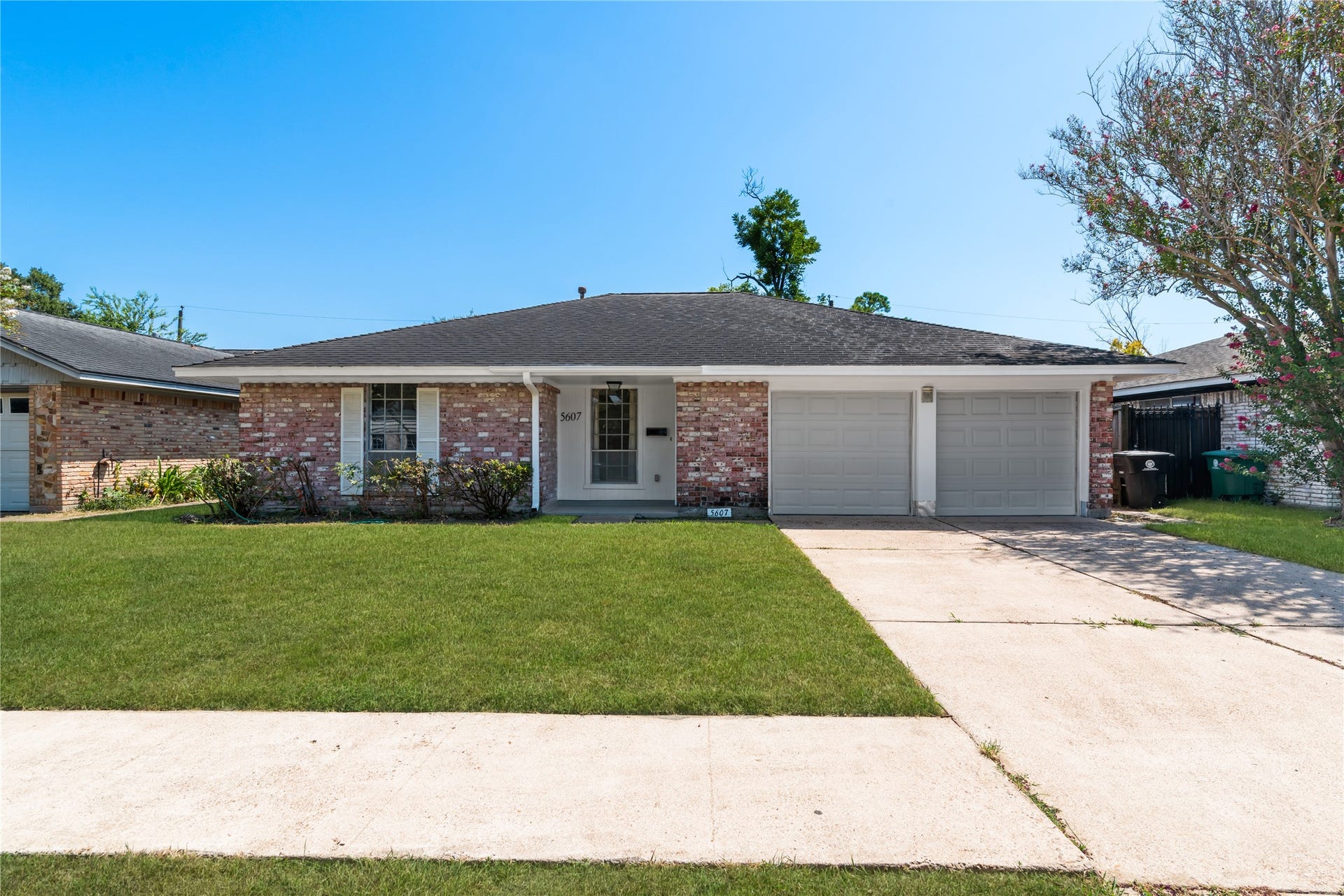 5607 Viking Drive, Houston, TX 77092 5607 Viking Drive, Houston, TX 77092