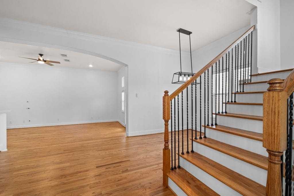 1128 W 26th Street, Houston, TX 77008 View entrance-2nd. Floor