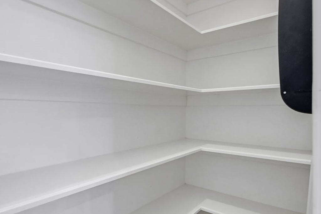 1128 W 26th Street, Houston, TX 77008 Pantry