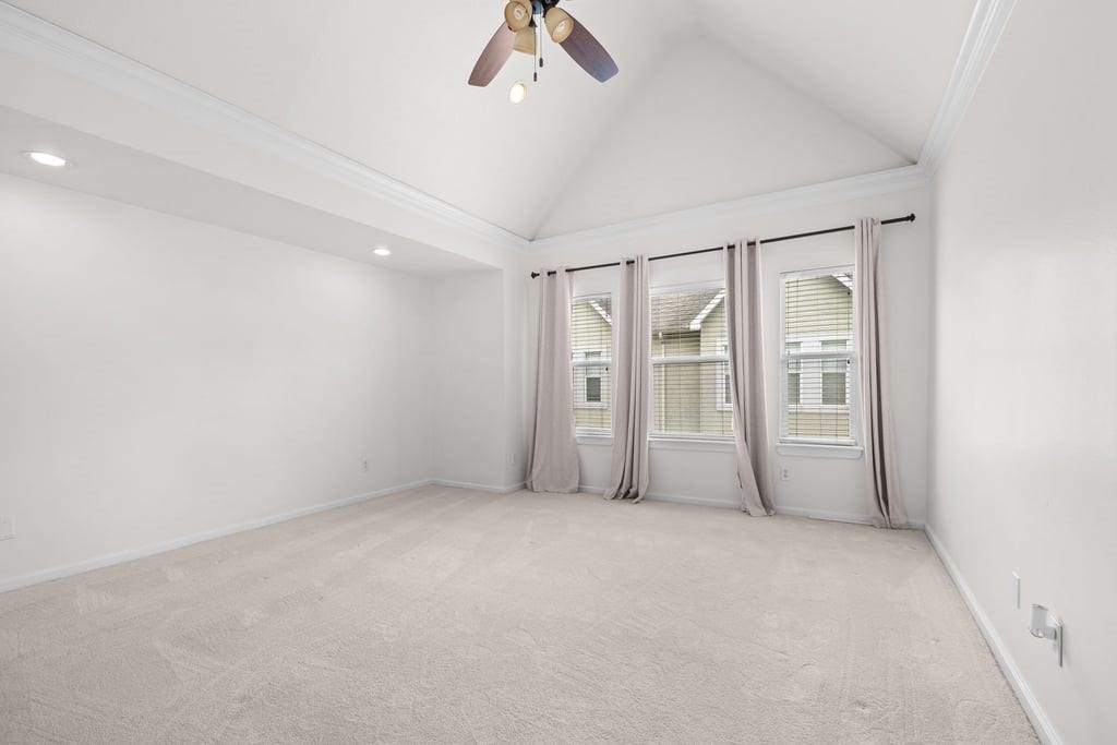 1128 W 26th Street, Houston, TX 77008 Primary bedroom-3rd. Floor