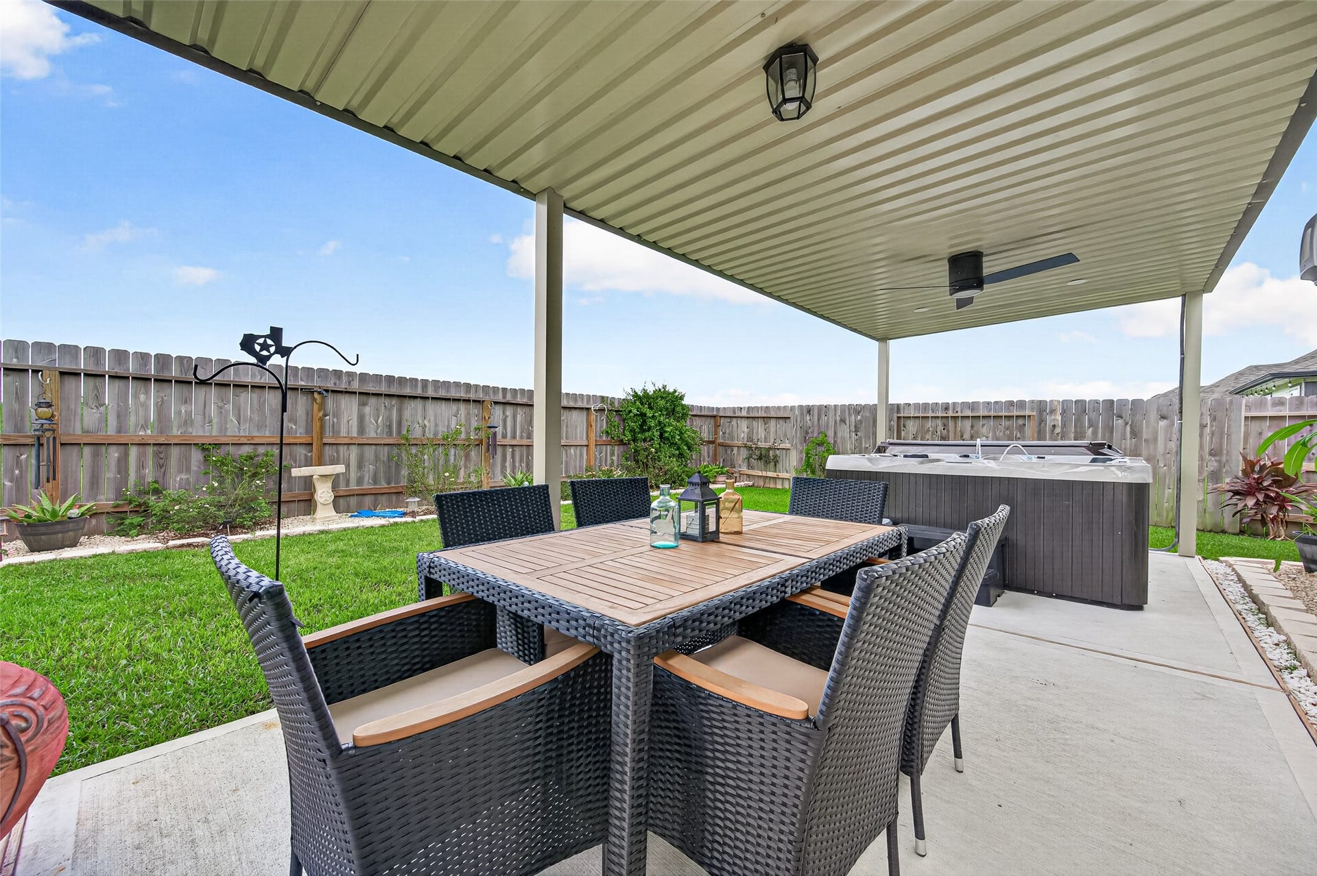 10626 Deussen Lane, Texas City, TX 77591 10626 Deussen Lane, Texas City, TX 77591