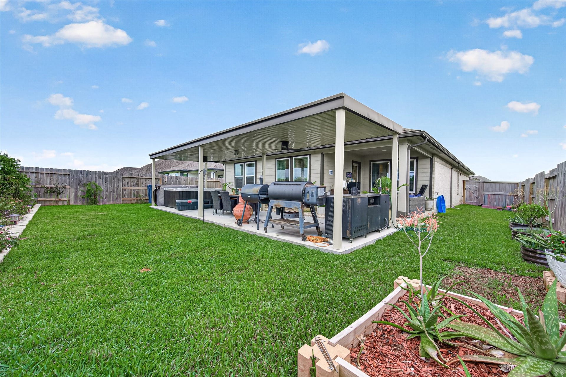 10626 Deussen Lane, Texas City, TX 77591 10626 Deussen Lane, Texas City, TX 77591