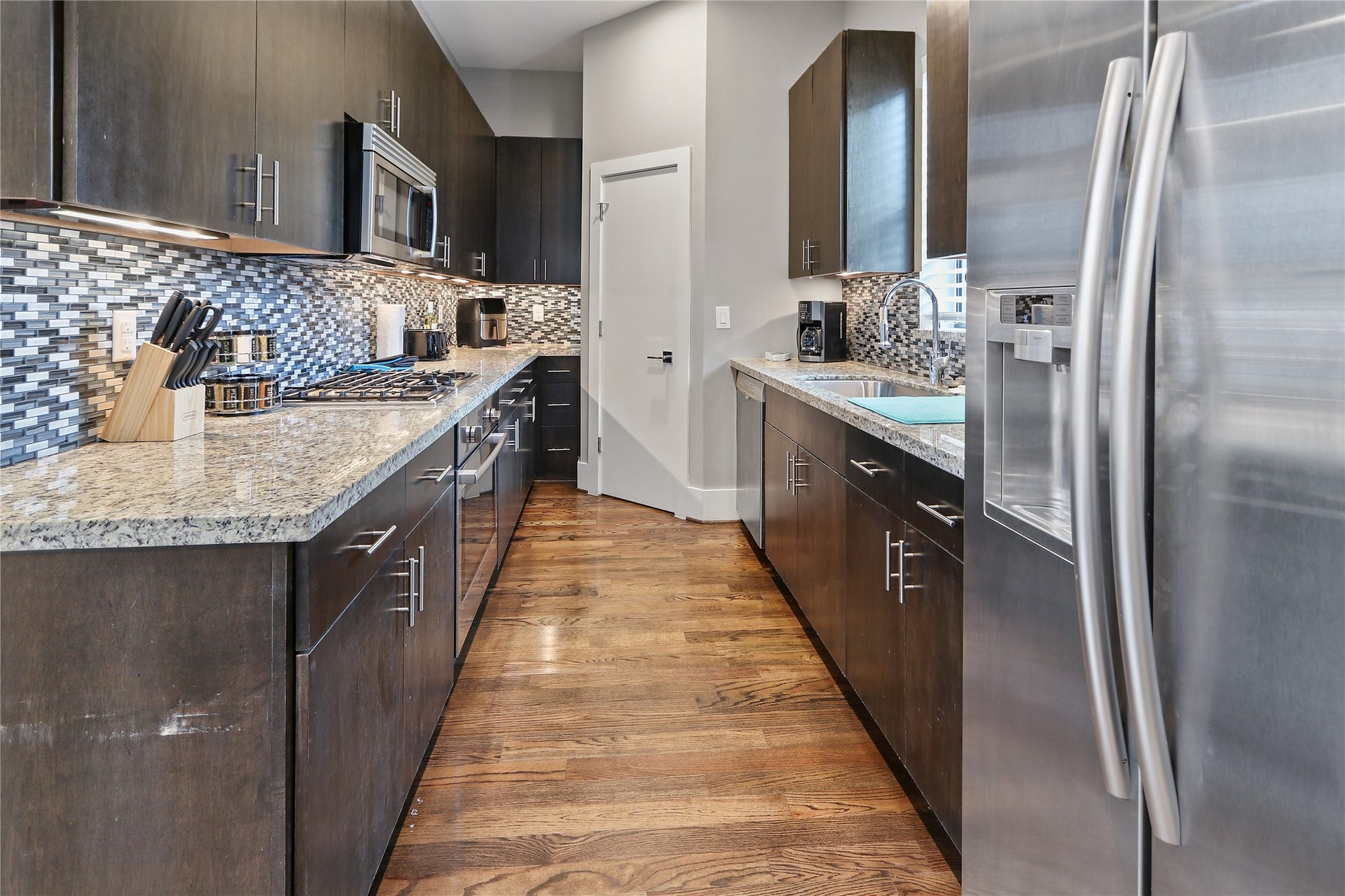 2105 Hadley Street, Houston, TX 77003 2105 Hadley Street, Houston, TX 77003