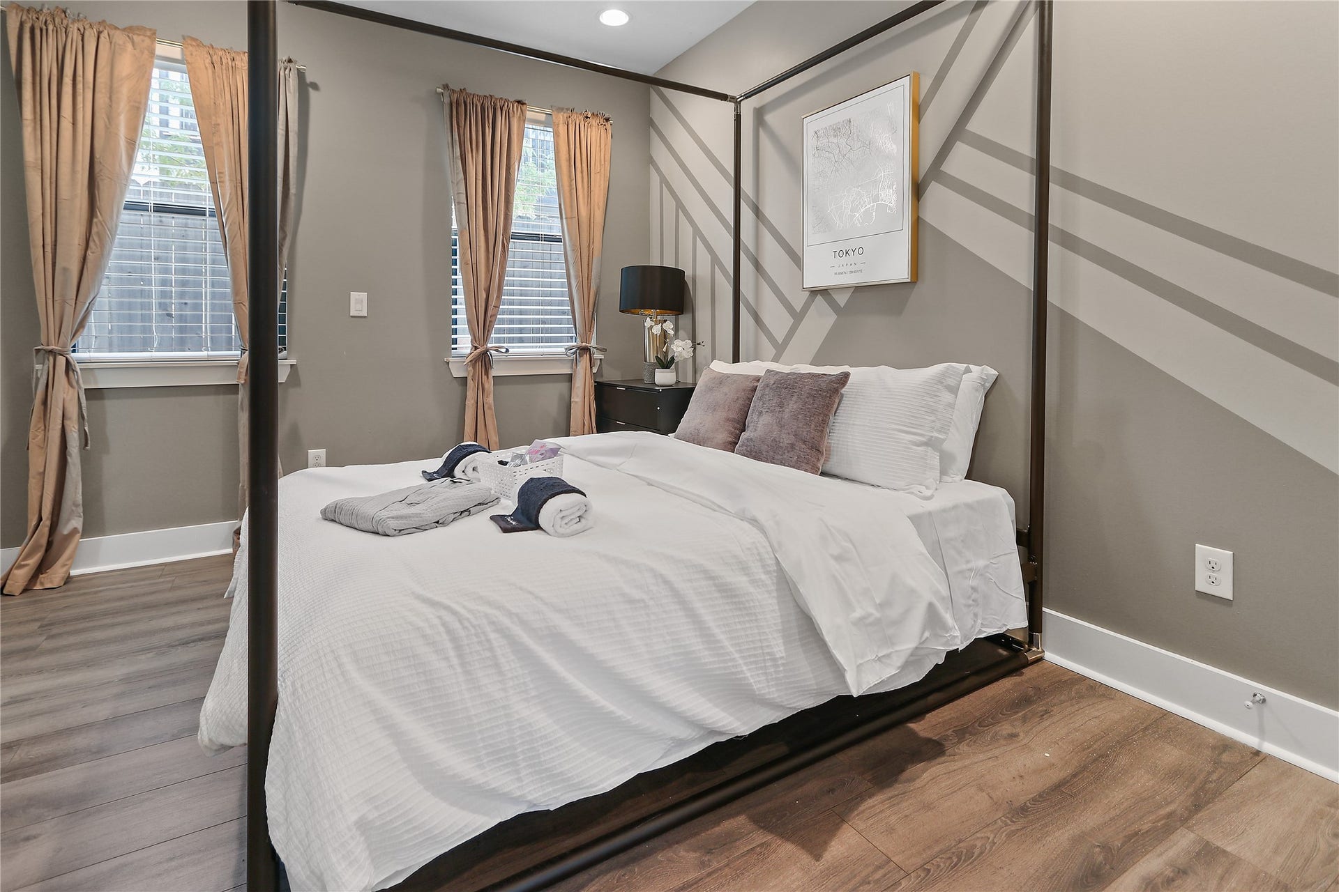 2105 Hadley Street, Houston, TX 77003 2105 Hadley Street, Houston, TX 77003