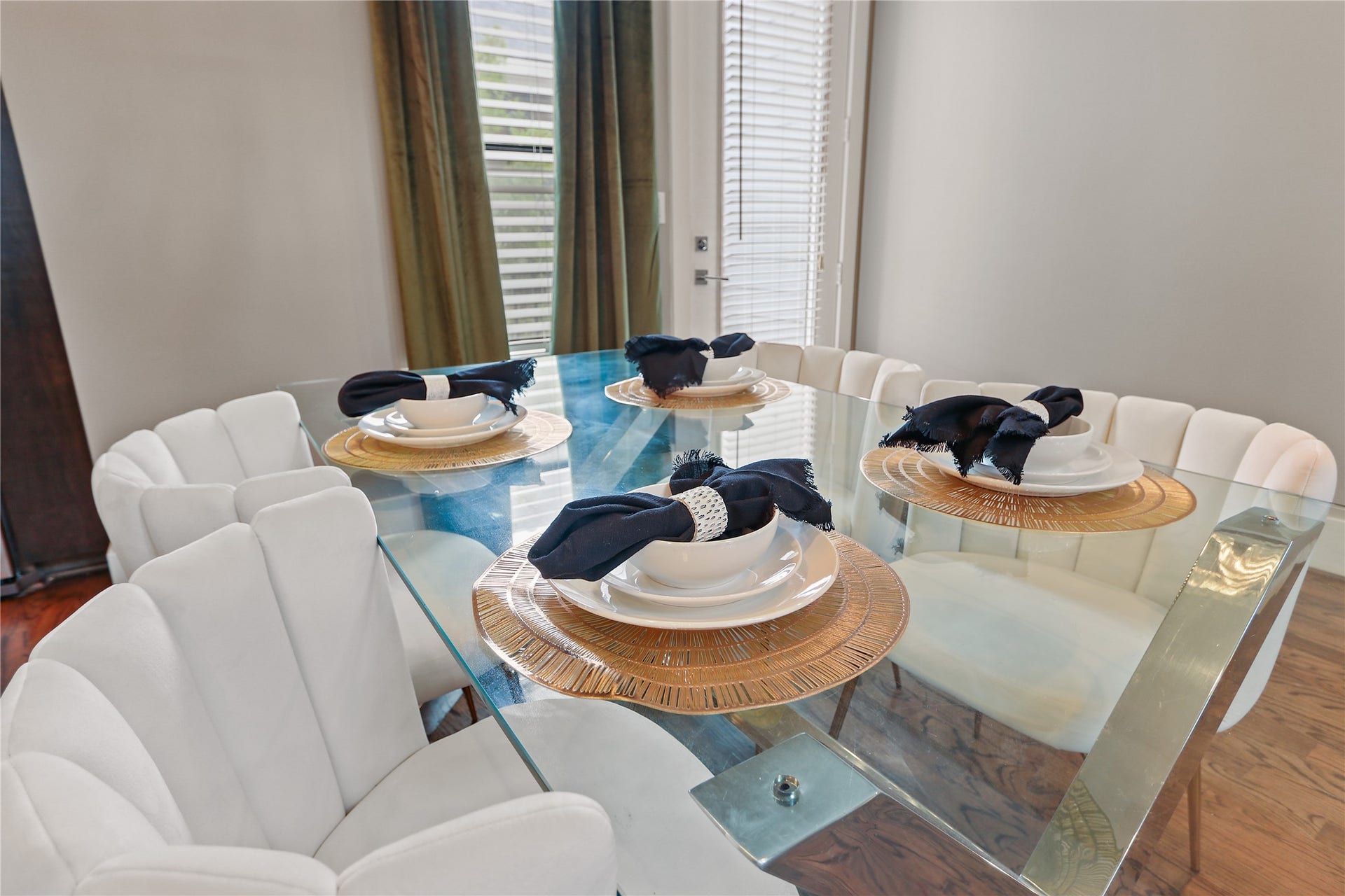 2105 Hadley Street, Houston, TX 77003 2105 Hadley Street, Houston, TX 77003