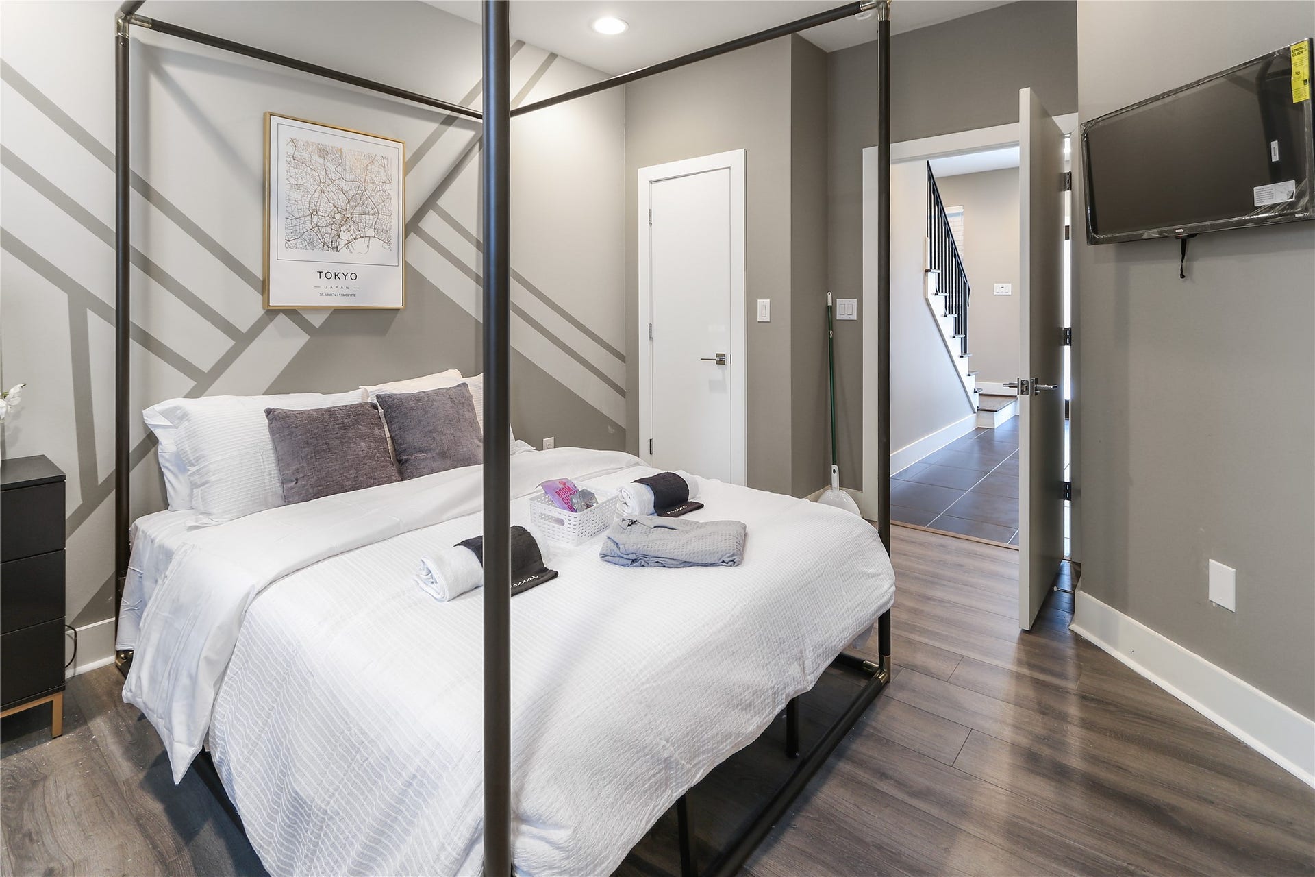 2105 Hadley Street, Houston, TX 77003 2105 Hadley Street, Houston, TX 77003