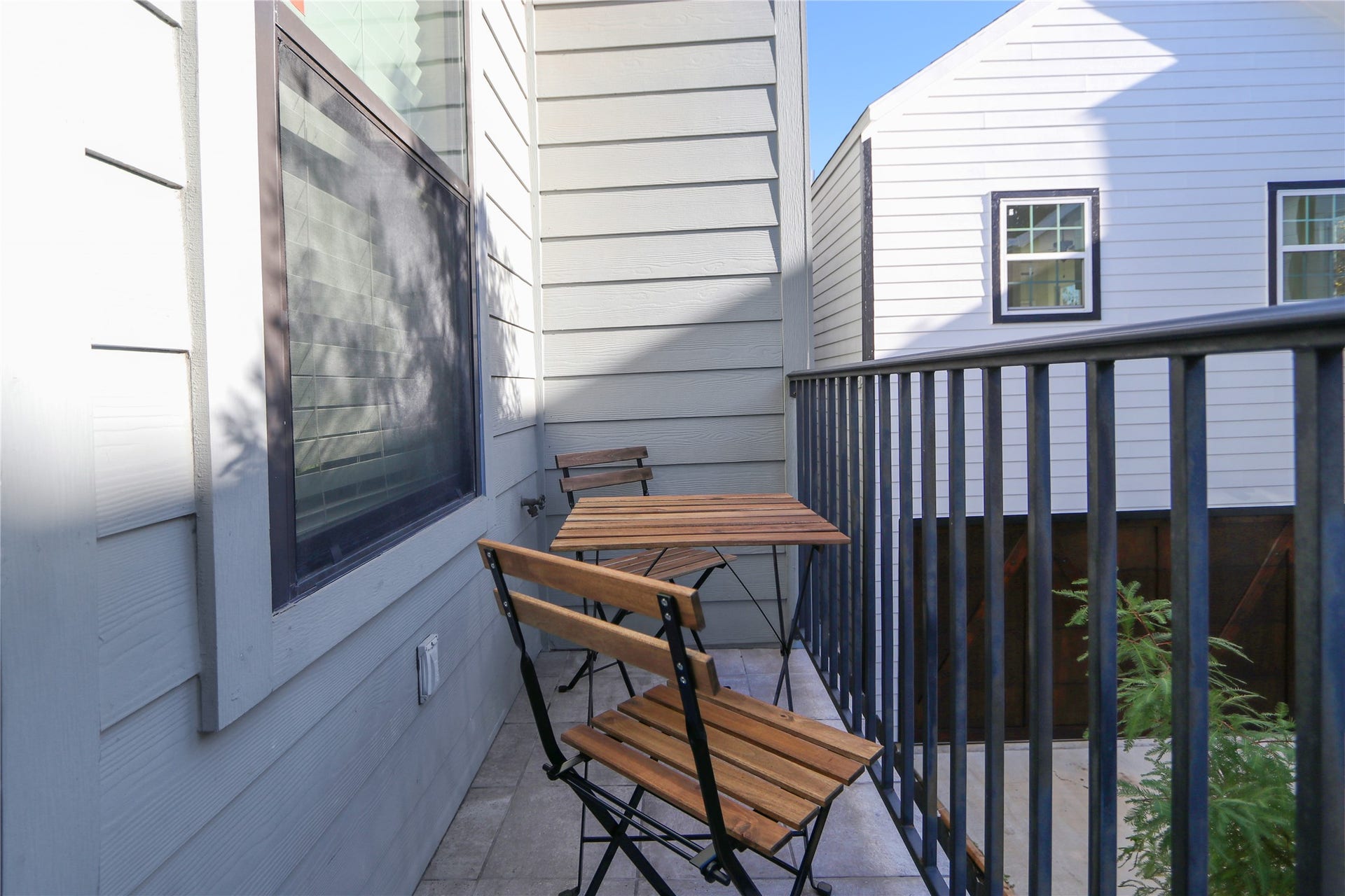 2105 Hadley Street, Houston, TX 77003 2105 Hadley Street, Houston, TX 77003