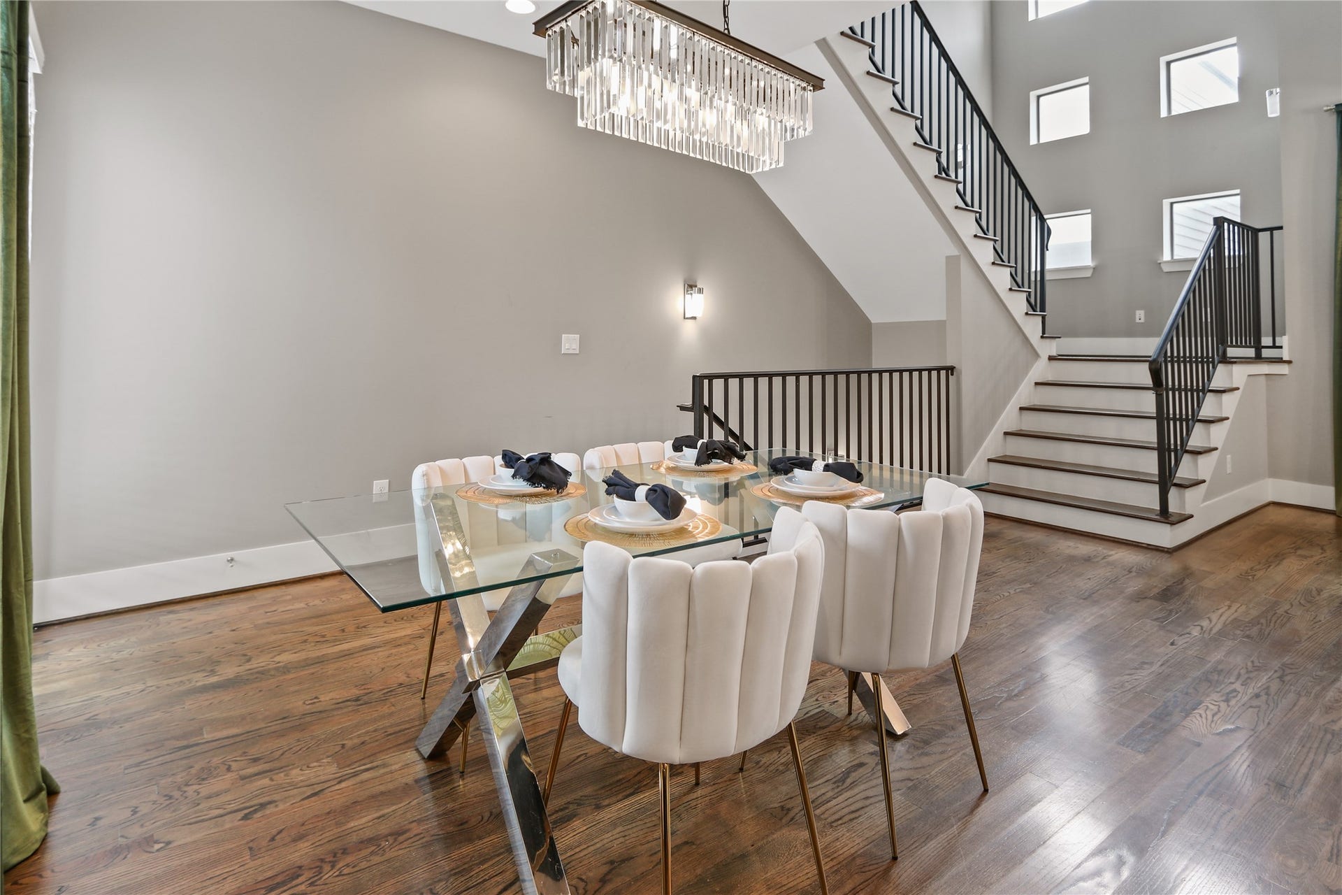 2105 Hadley Street, Houston, TX 77003 2105 Hadley Street, Houston, TX 77003