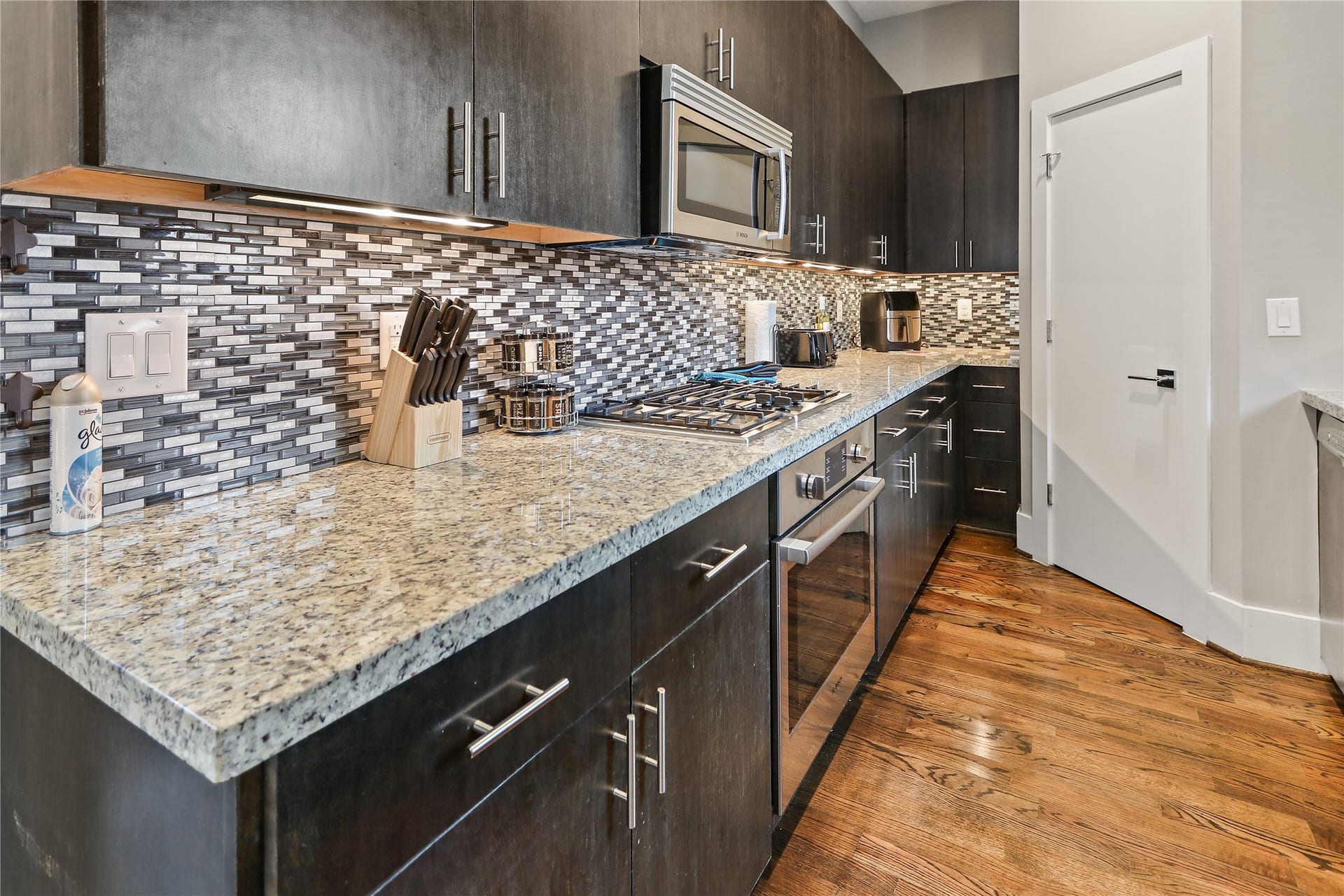2105 Hadley Street, Houston, TX 77003 2105 Hadley Street, Houston, TX 77003