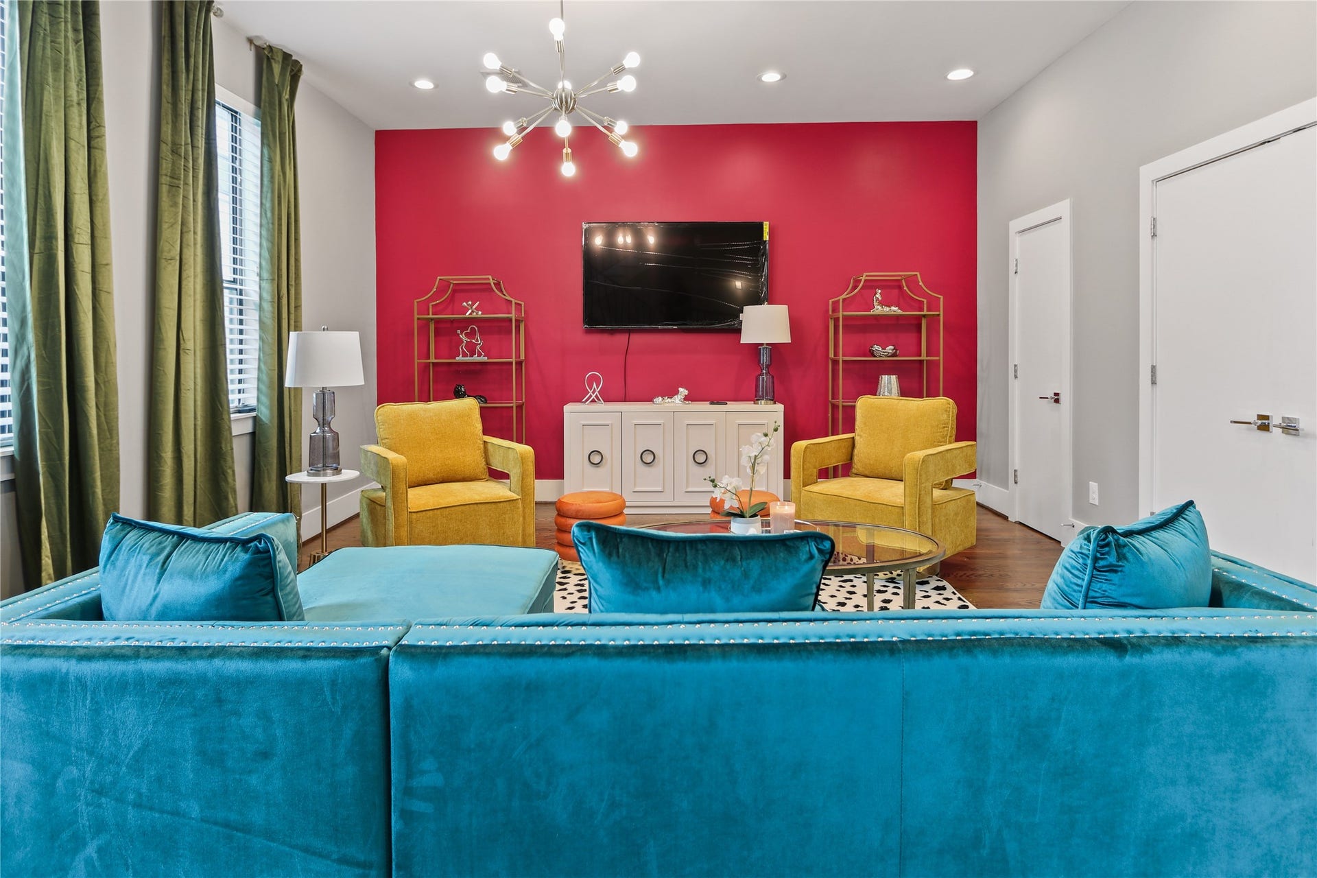 2105 Hadley Street, Houston, TX 77003 2105 Hadley Street, Houston, TX 77003
