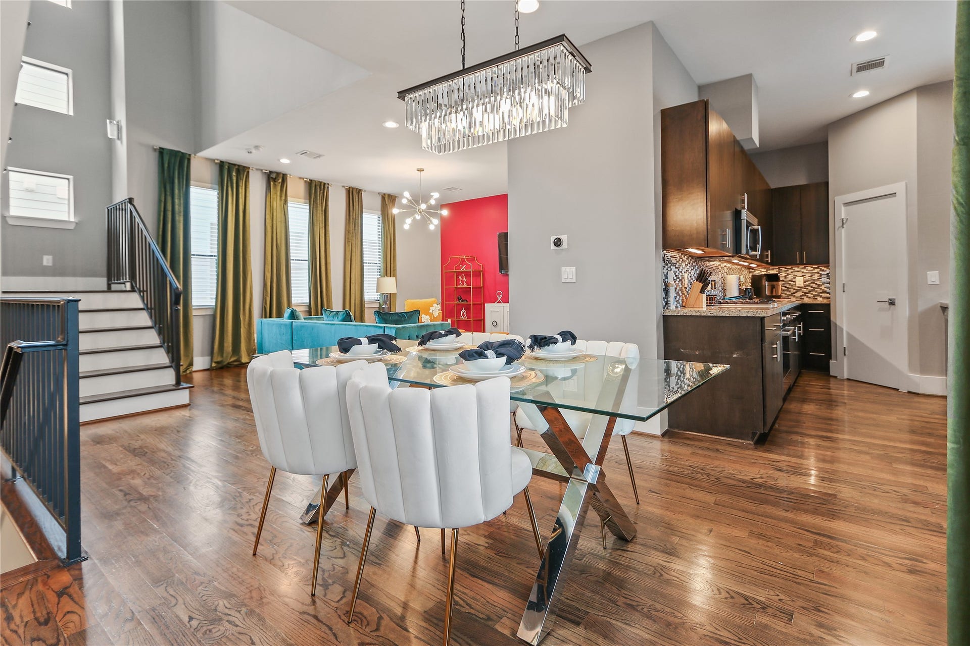2105 Hadley Street, Houston, TX 77003 2105 Hadley Street, Houston, TX 77003