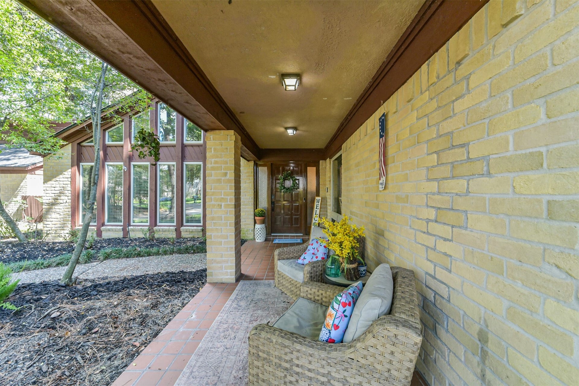 7618 Hurst Forest Drive, Humble, TX 77346 The covered front porch offers a shaded spot for morning coffee or a quiet pause at the end of the day. With room for seating and views of the front landscaping, it adds a welcoming outdoor living space right at your doorstep.