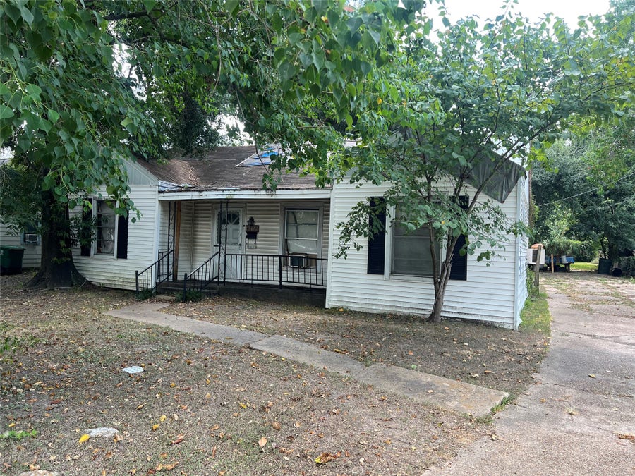 Property photo for 10612 Oswego Street, Houston, TX