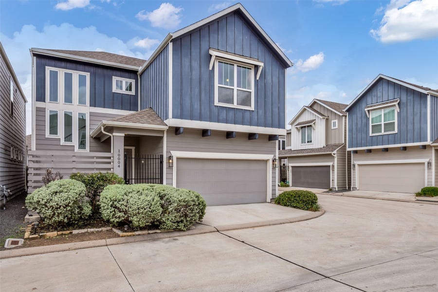 Property photo for 10004 Steeple Farms Drive, Houston, TX