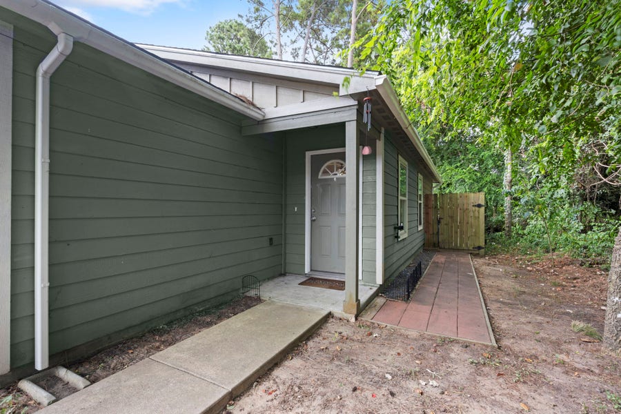 Property photo for 16807 Crestmont, Montgomery, TX