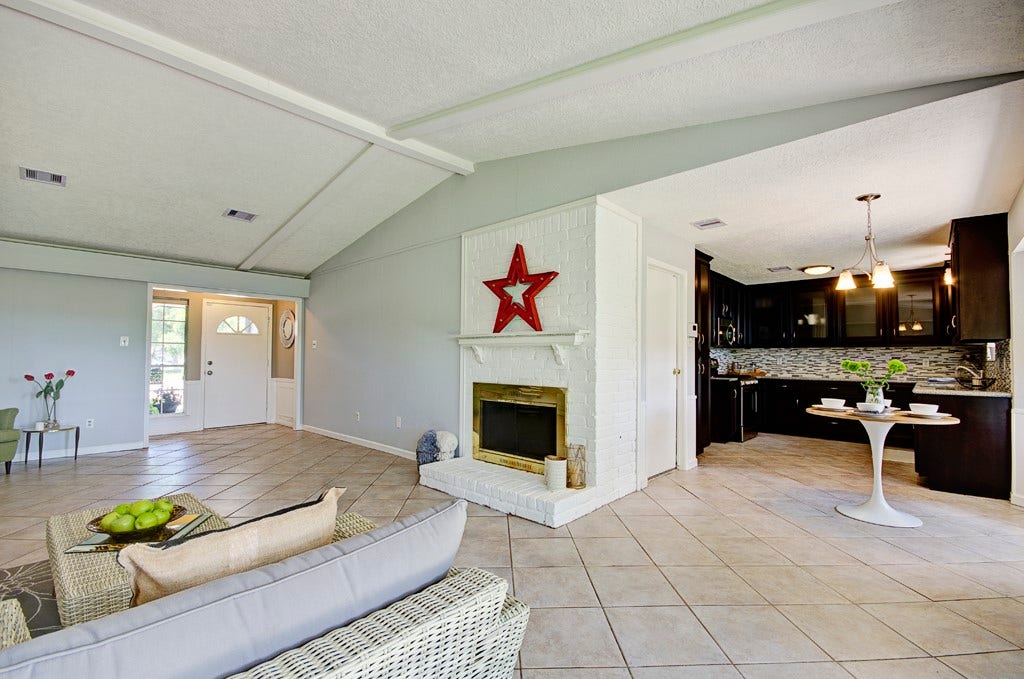 609 Mary Ann Drive, Friendswood, TX 77546 609 Mary Ann Drive, Friendswood, TX 77546
