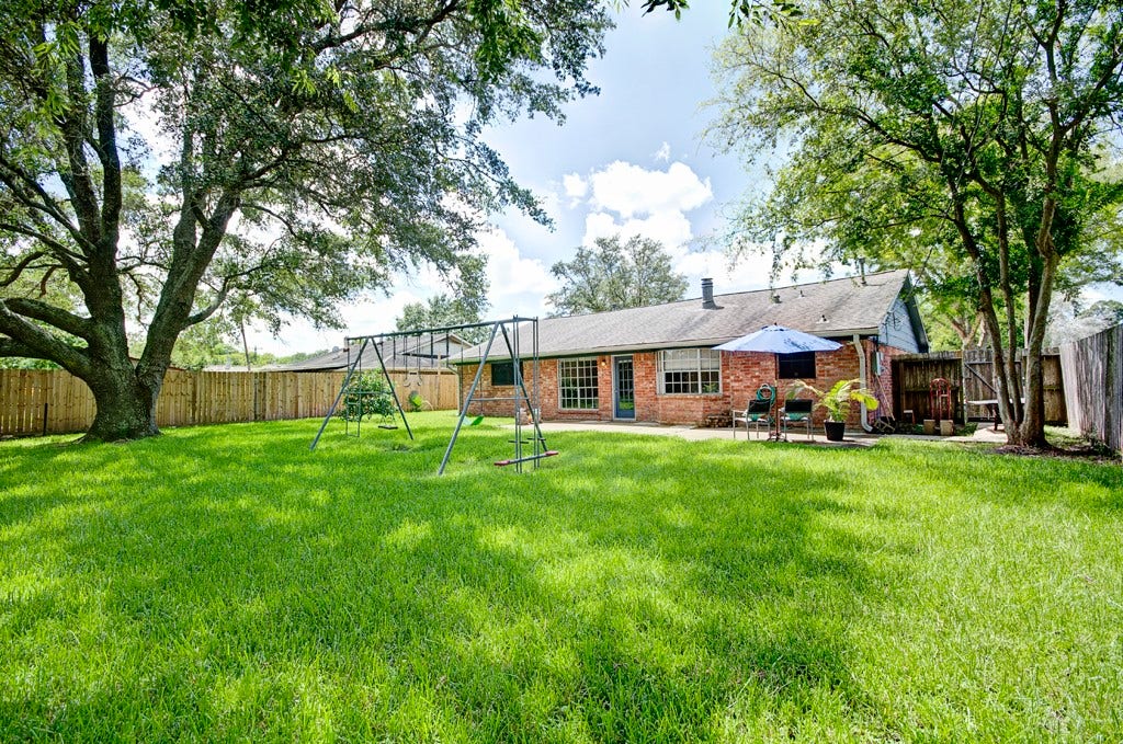 609 Mary Ann Drive, Friendswood, TX 77546 609 Mary Ann Drive, Friendswood, TX 77546
