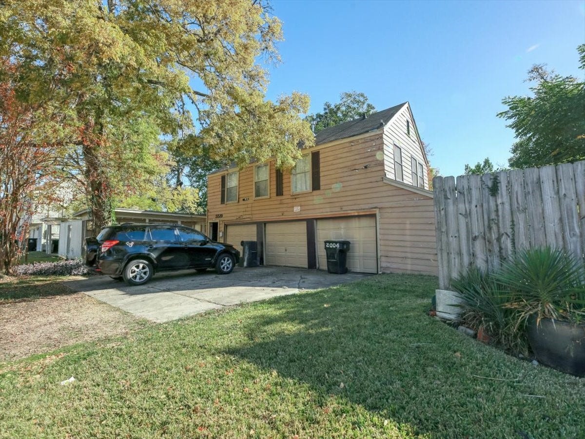 2001 Binz Street, Houston, TX 77004 Garage apartment, Chartres side of lot