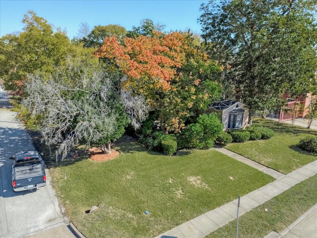 2001 Binz Street, Houston, TX 77004 2001 Binz Street, Houston, TX 77004