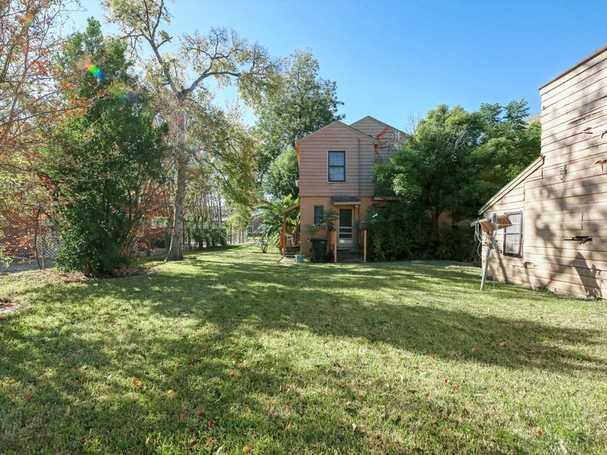 2001 Binz Street, Houston, TX 77004 2001 Binz Street, Houston, TX 77004