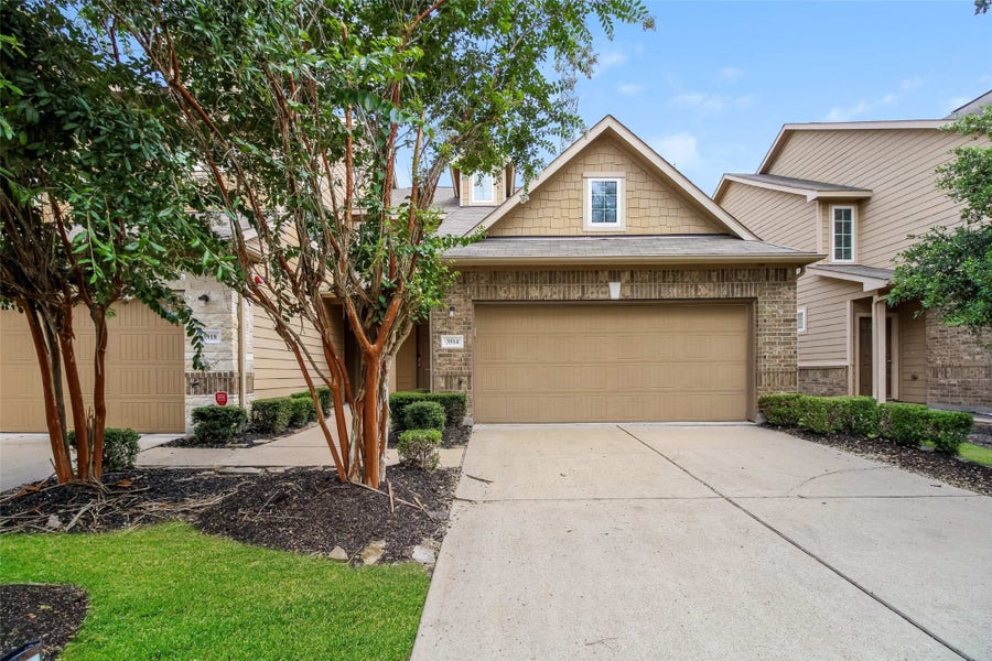 Property photo for 3914 Calgary Circle, Missouri City, TX
