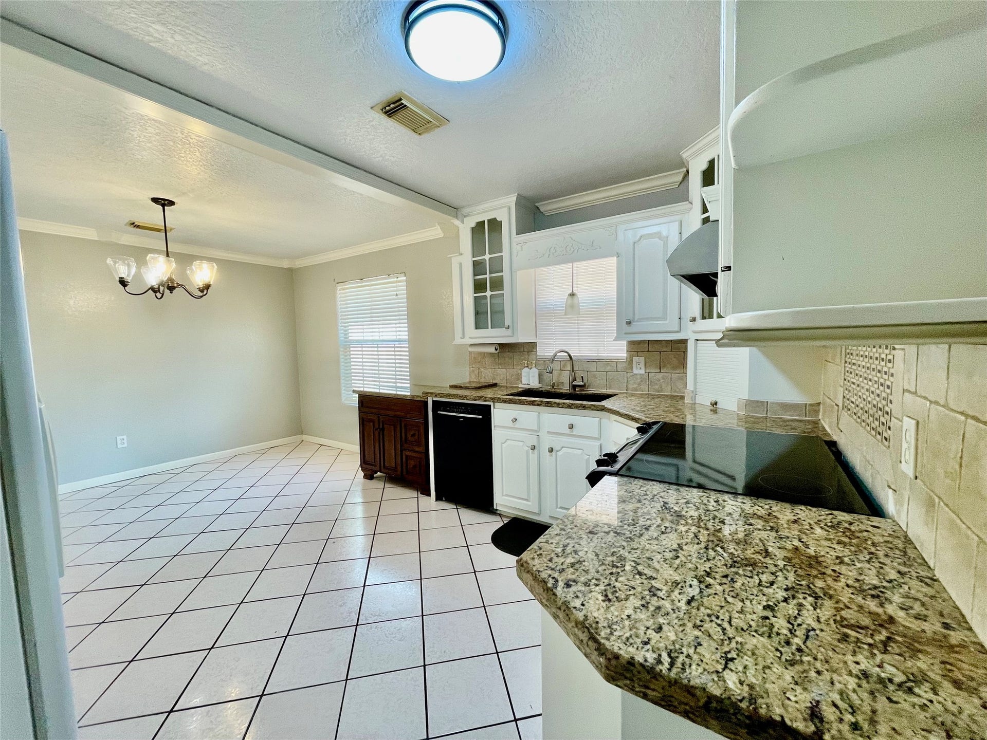 1511 N Avenue N, Freeport, TX 77541 1511 N Avenue N, Freeport, TX 77541