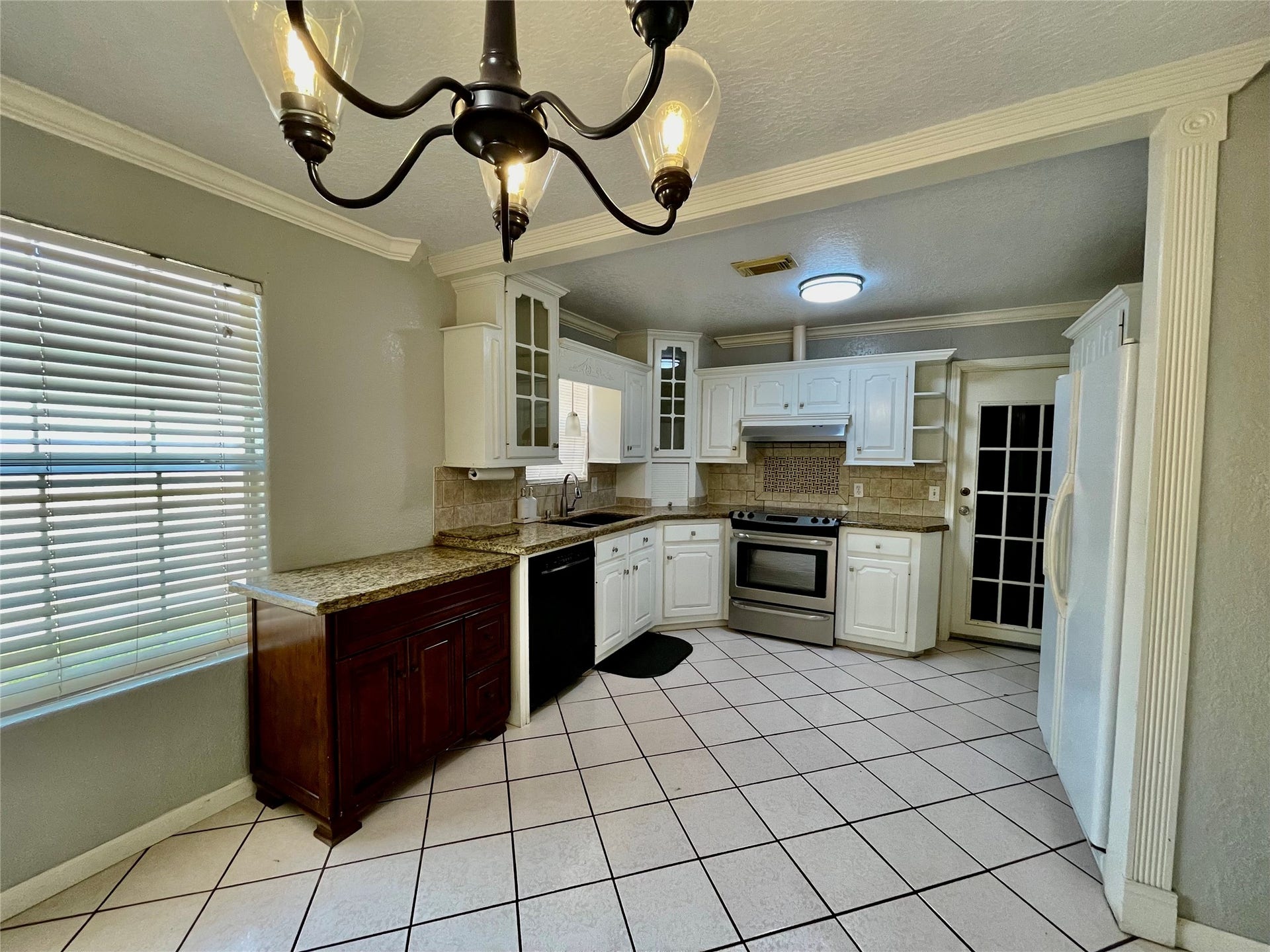 1511 N Avenue N, Freeport, TX 77541 1511 N Avenue N, Freeport, TX 77541