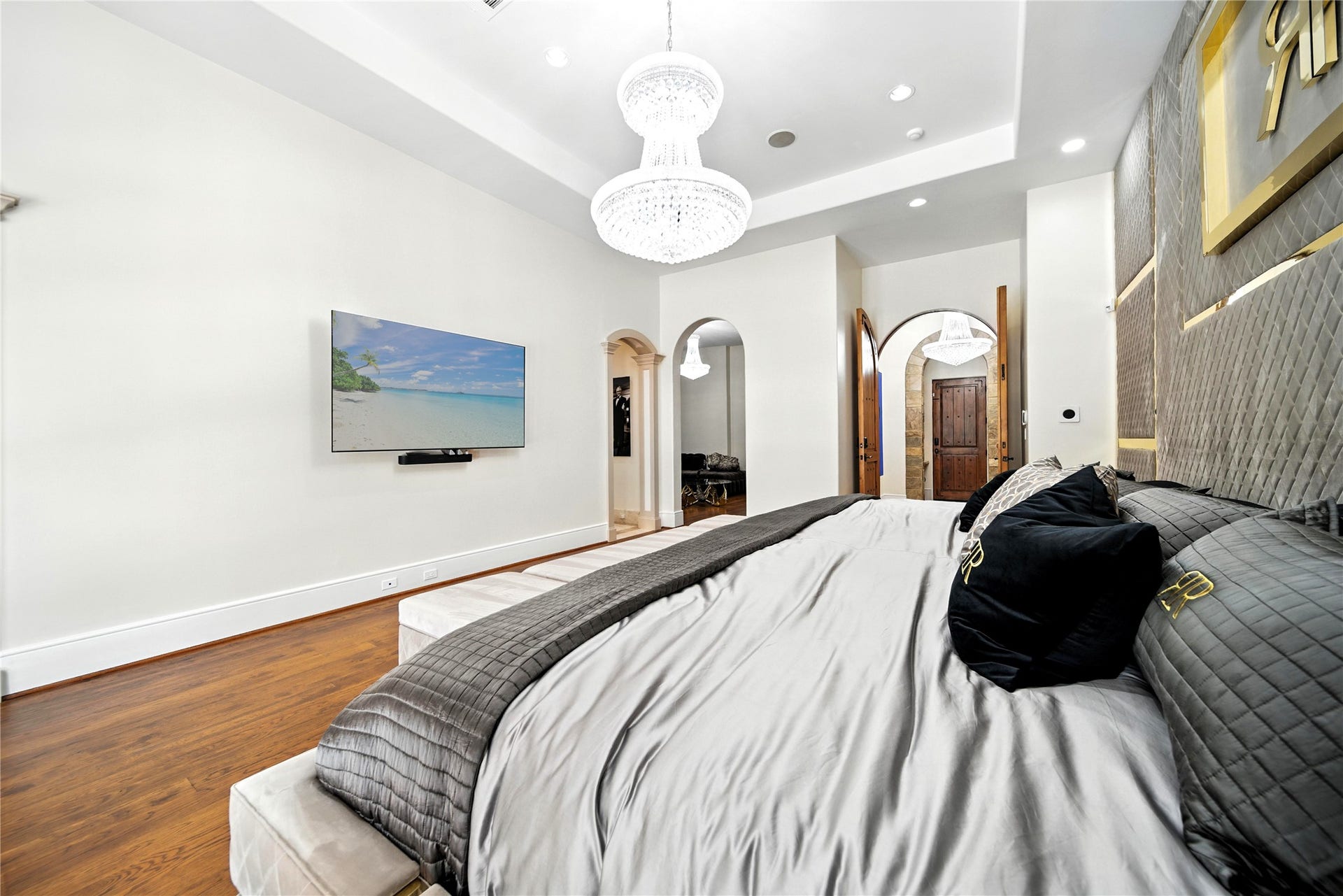 701 W Friar Tuck Lane, Houston, TX 77024 701 W Friar Tuck Lane, Houston, TX 77024