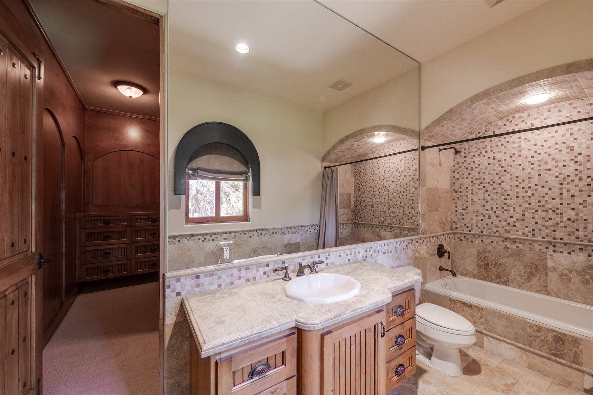 701 W Friar Tuck Lane, Houston, TX 77024 701 W Friar Tuck Lane, Houston, TX 77024