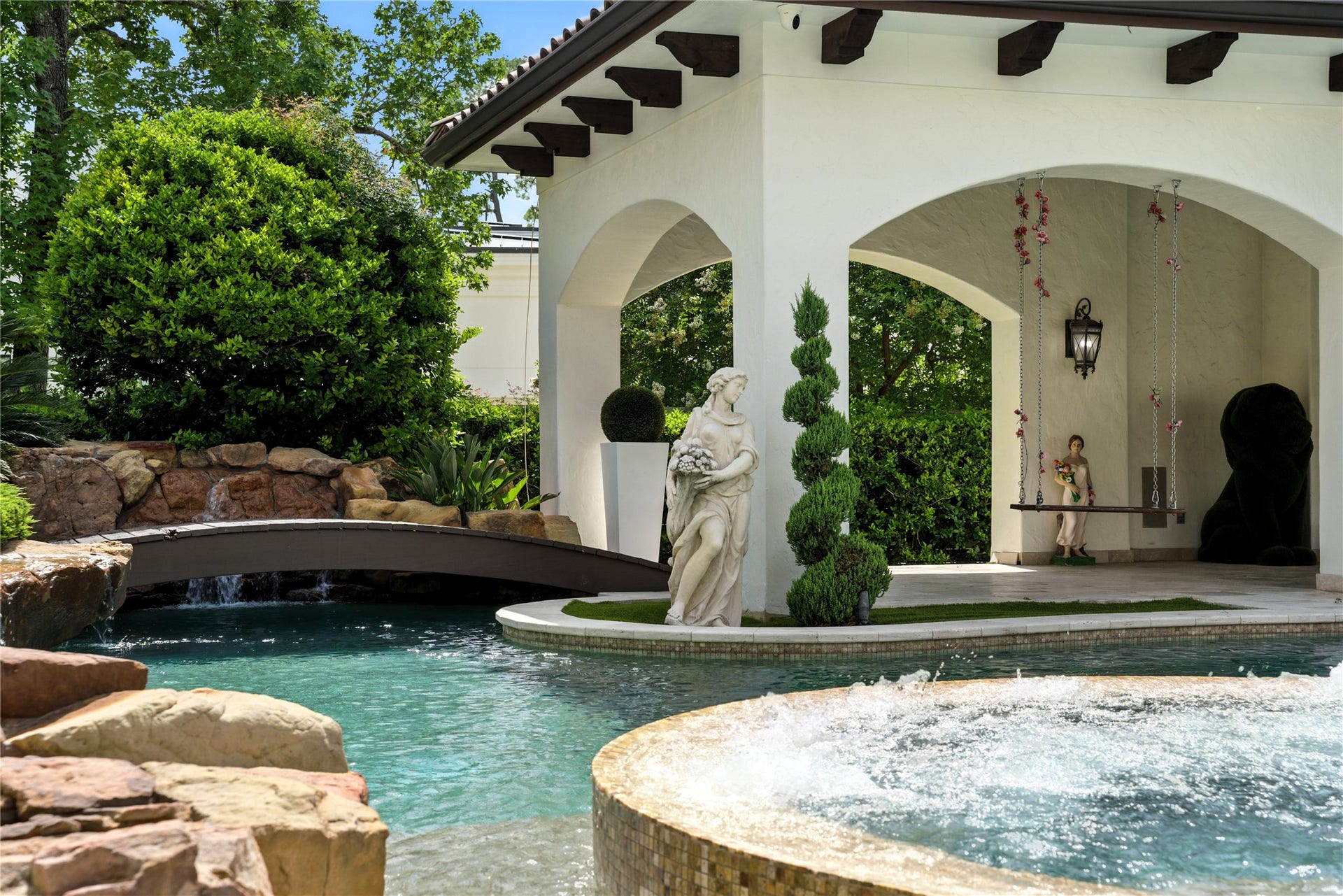 701 W Friar Tuck Lane, Houston, TX 77024 701 W Friar Tuck Lane, Houston, TX 77024
