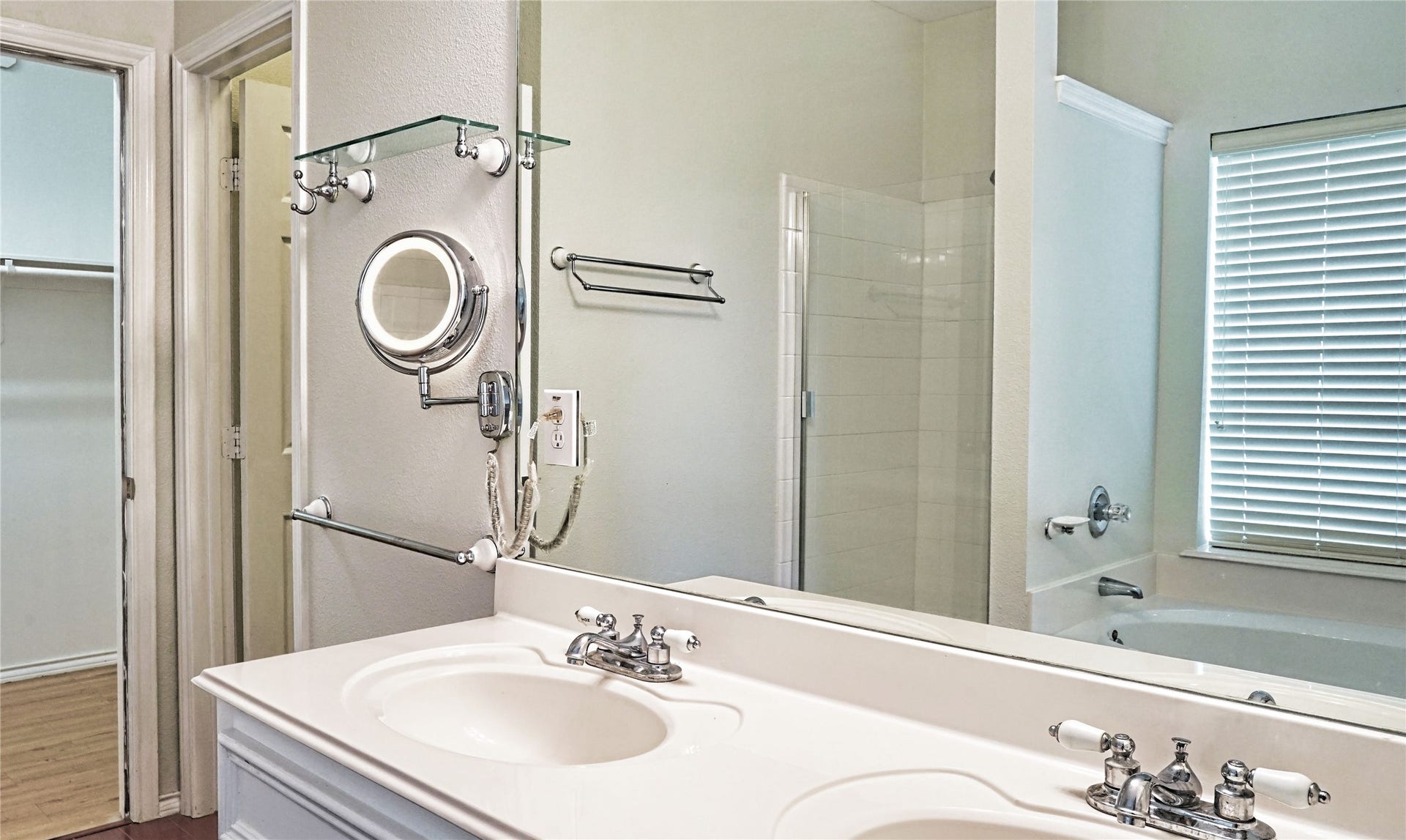 22147 Canyonwood Park Lane, Richmond, TX 77469 Primary bath