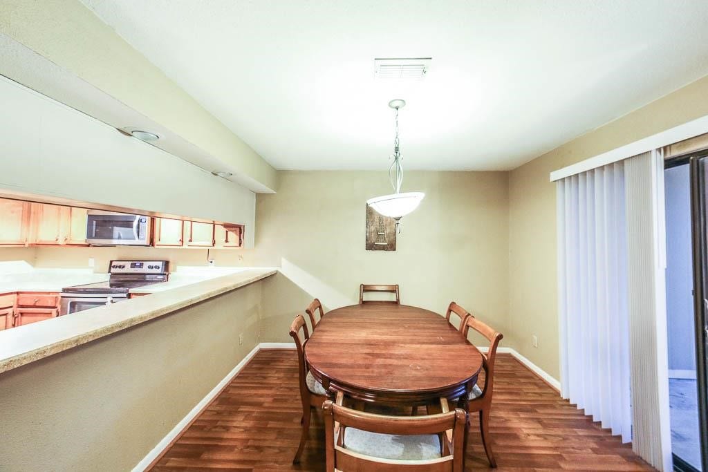8100 Cambridge Street, #2, Houston, TX 77054 8100 Cambridge Street, #2, Houston, TX 77054