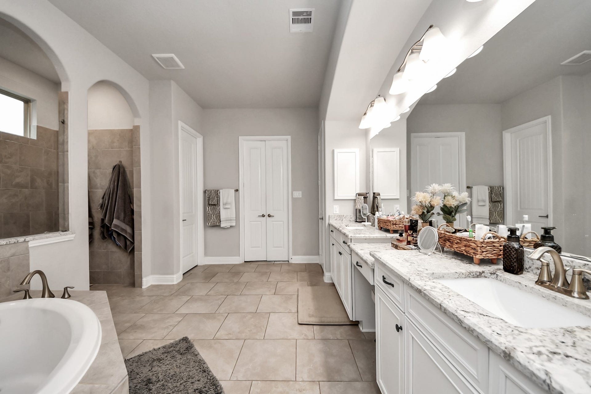 14926 Dogwood View Lane, Cypress, TX 77429 Primary Bathroom
